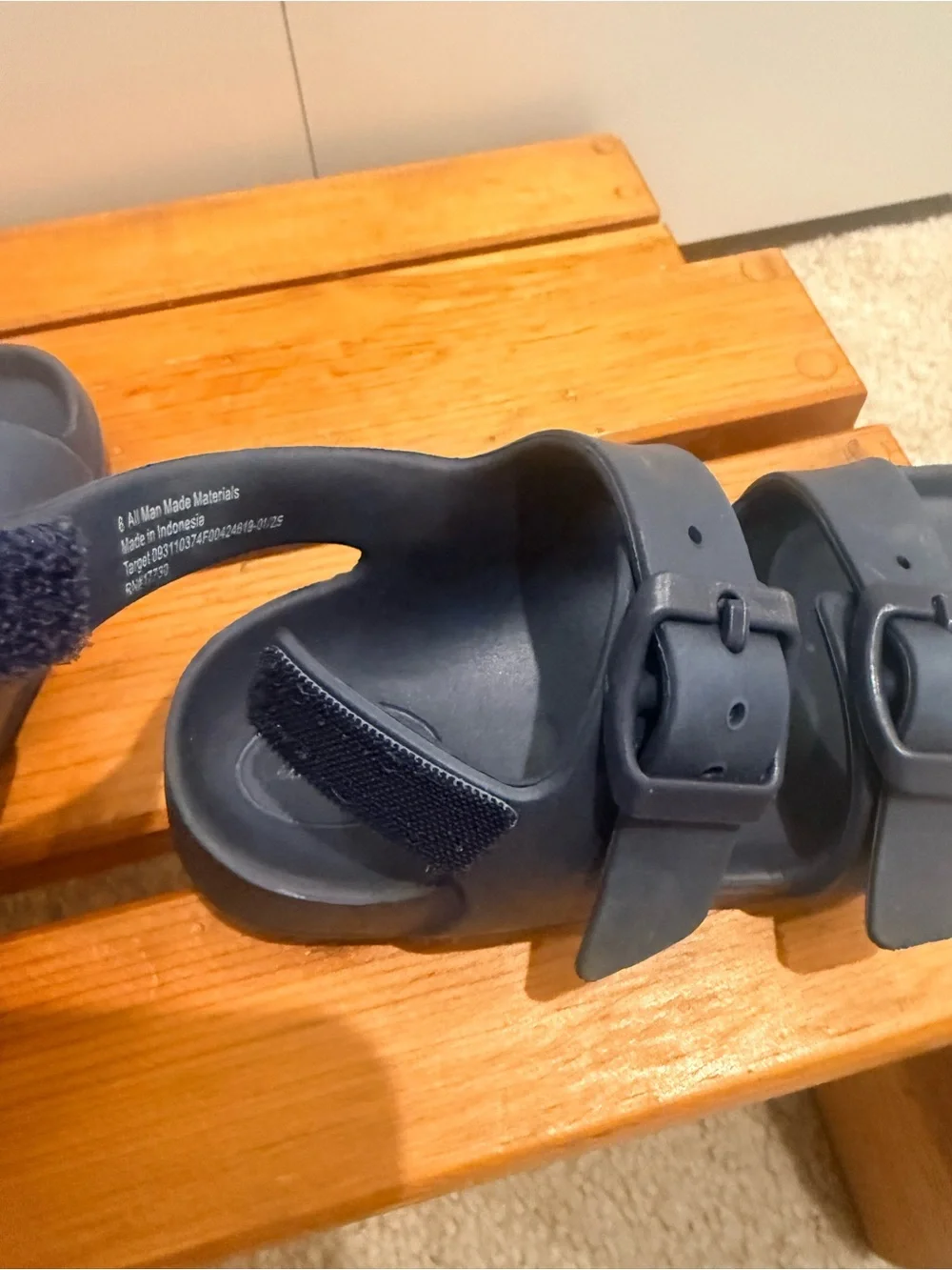Cat & Jack Kids Navy Buckle Sandals (Velcro) sz 8c
